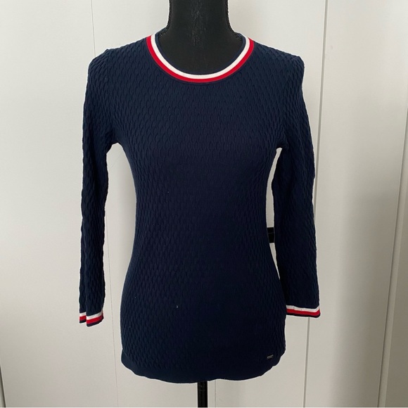 NWOT Tommy Hilfiger’s top with 3/4 sleeves - Picture 1 of 5